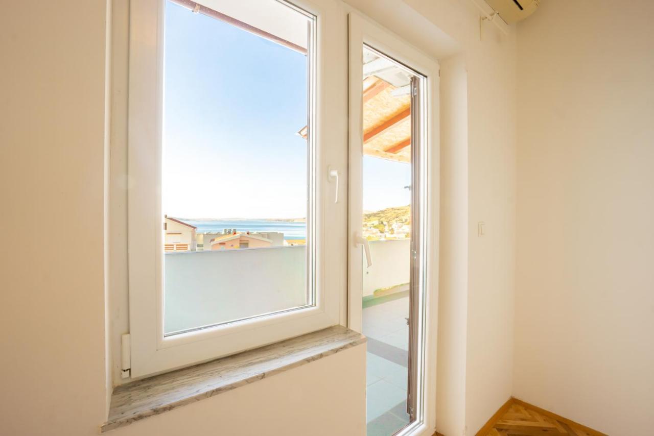 Ferienwohnung Kob Orog Good Location With Sea Views And Modern Decor Metajna Exterior foto
