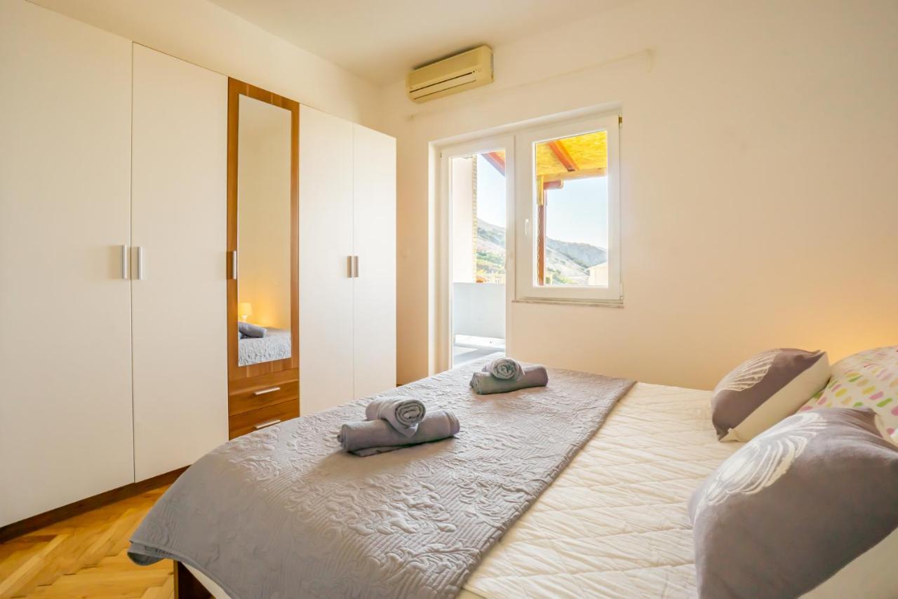 Ferienwohnung Kob Orog Good Location With Sea Views And Modern Decor Metajna Exterior foto