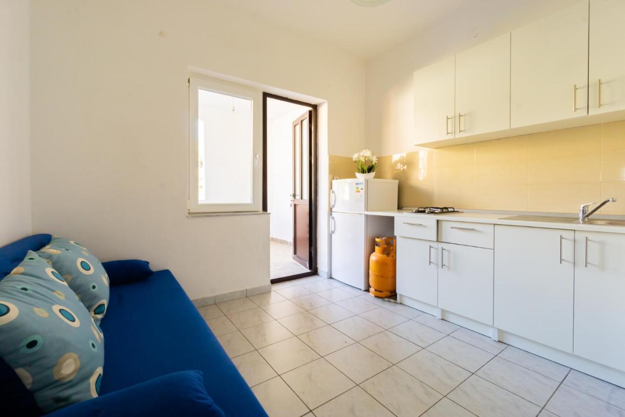 Ferienwohnung Kob Orog Good Location With Sea Views And Modern Decor Metajna Exterior foto