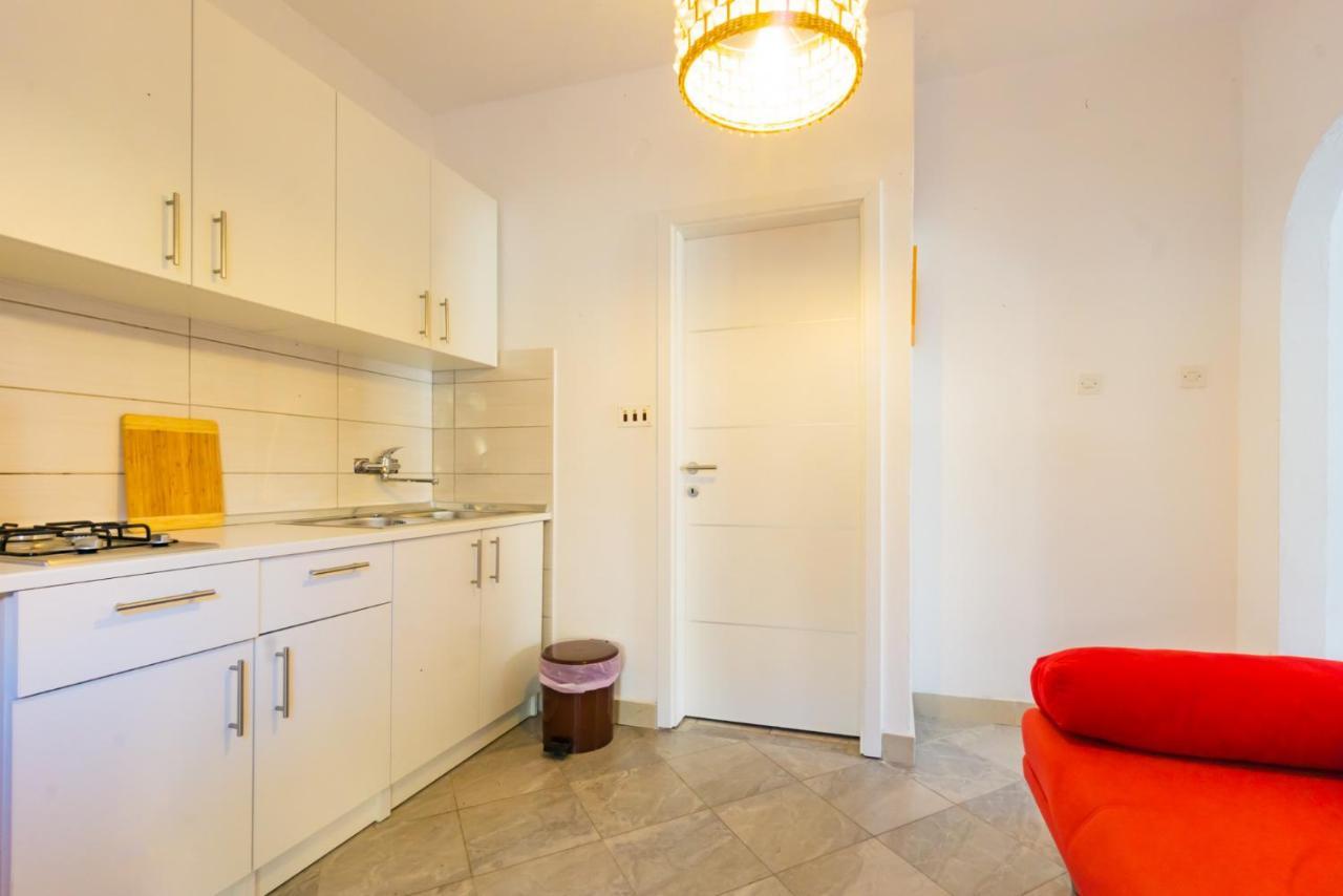 Ferienwohnung Kob Orog Good Location With Sea Views And Modern Decor Metajna Exterior foto