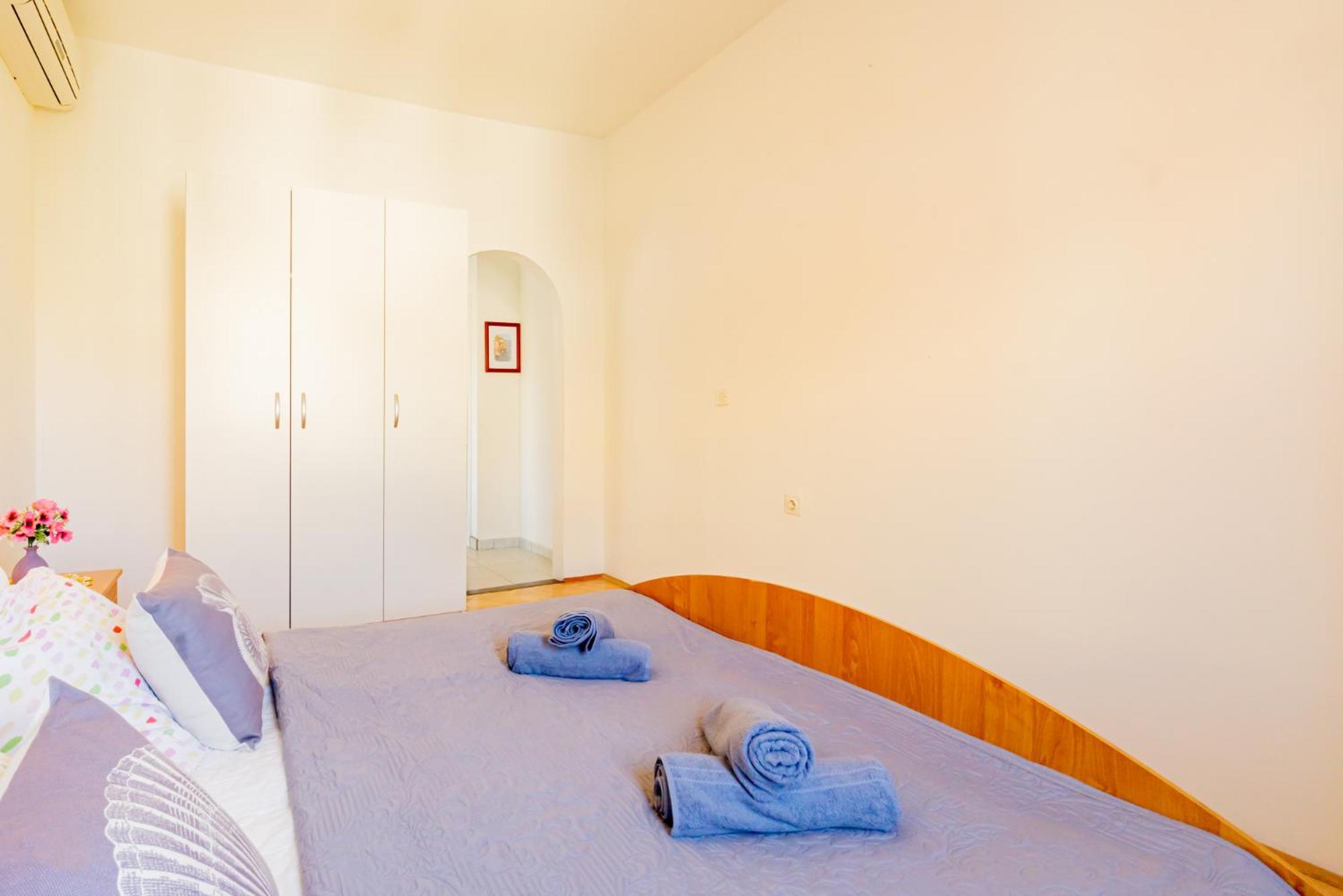 Ferienwohnung Kob Orog Good Location With Sea Views And Modern Decor Metajna Zimmer foto